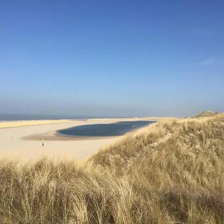6-persoons Met Omheinde Tuin Vlakbij Strand, Hond Welkom *