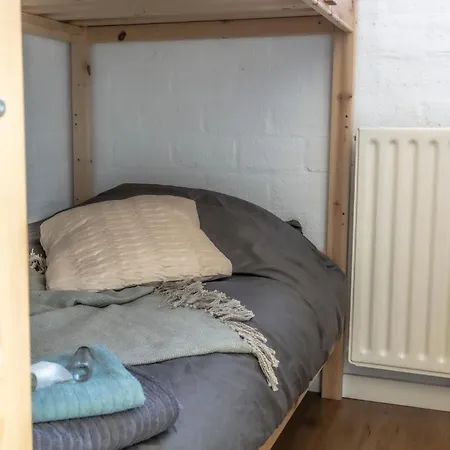 Casa de Férias 6-persoons Met Omheinde Tuin Vlakbij Strand, Hond Welkom Warmenhuizen