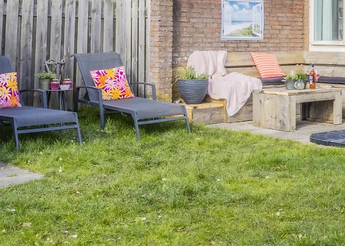 6-persoons Met Omheinde Tuin Vlakbij Strand, Hond Welkom Semesterbostad *