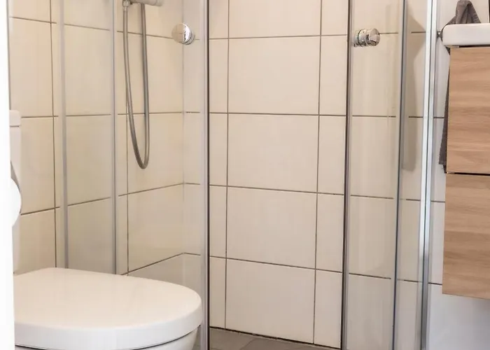 6-persoons Met Omheinde Tuin Vlakbij Strand, Hond Welkom Semesterbostad Warmenhuizen