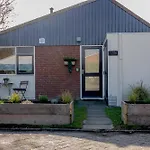 6-persoons Met Omheinde Tuin Vlakbij Strand, Hond Welkom Holiday home