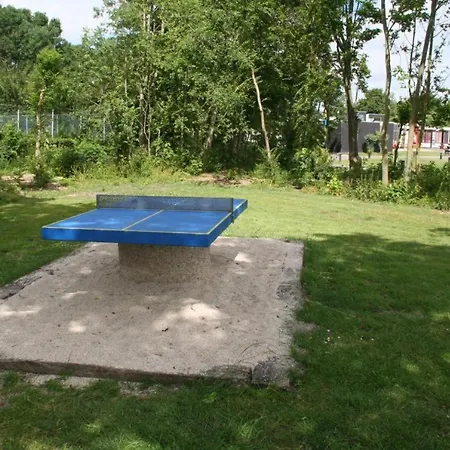 6-persoons Met Omheinde Tuin Vlakbij Strand, Hond Welkom *
