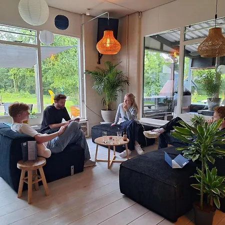 6-persoons Met Omheinde Tuin Vlakbij Strand, Hond Welkom