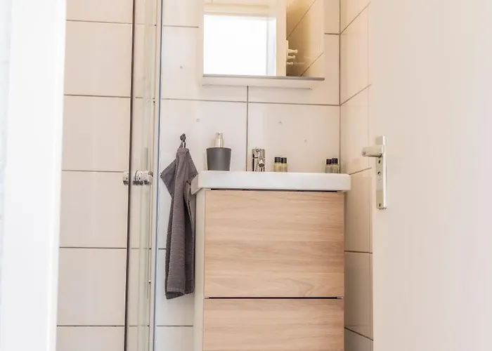 6-Persoons Huis Met Omheinde Tuin Vlakbij Strand, Hond Welkom Warmenhuizen